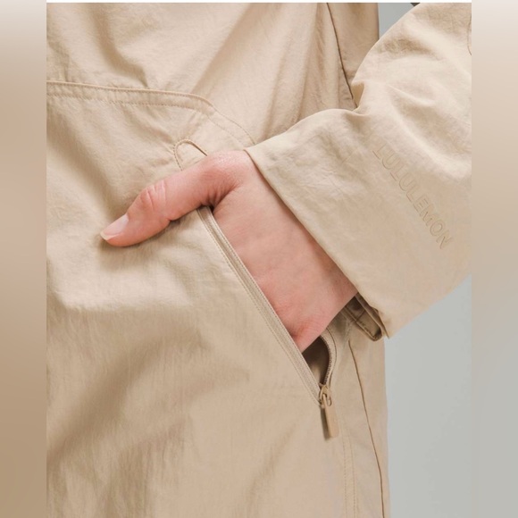 Lululemon Hooded Mid-Length Utility Jacket
Trench - Picture 5 of 16